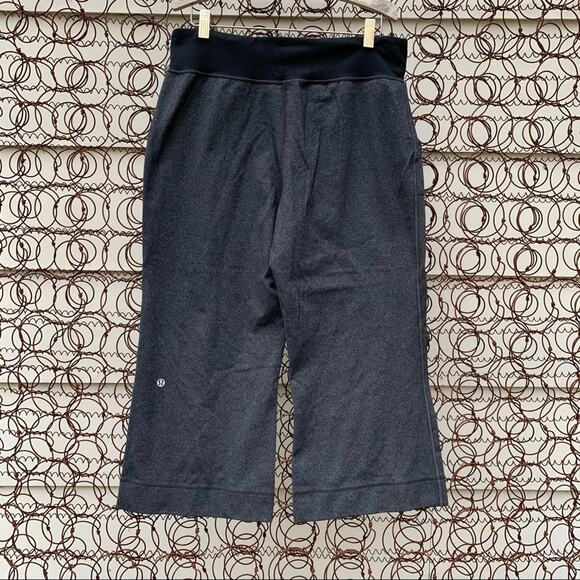 Lululemon Still Crop wide leg gray black 6? - Picture 2 of 4
